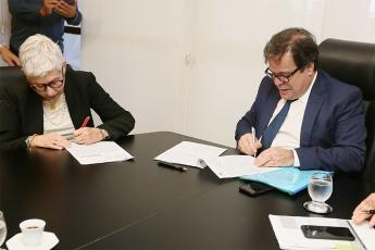 Desembargadores Anne Inojosa (e), presidente do TRT/AL, e Tutmés Airan, presidente do TJAL