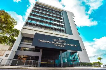 JT concede liminar à Associação Comercial e dia 29 não será considerado feriado para fins trabalhistas