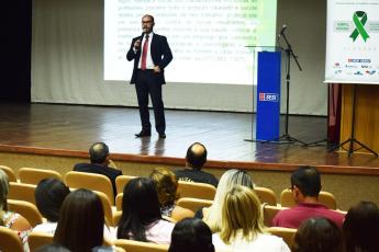 Juiz do TRT/AL ministra palestra no 4º Seminário Abril Verde de Saúde e Segurança do Trabalho