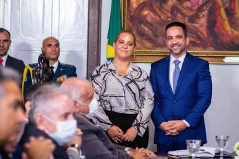 Autoridades presentes à cerimônia de posse