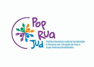 logo marca do pop rua, em letras roxas e azuis; ao lado esquerdo, um arco roxo e, no centro, quatro bonequinhos coloridos nas cores roxa, verde, laranja e azul