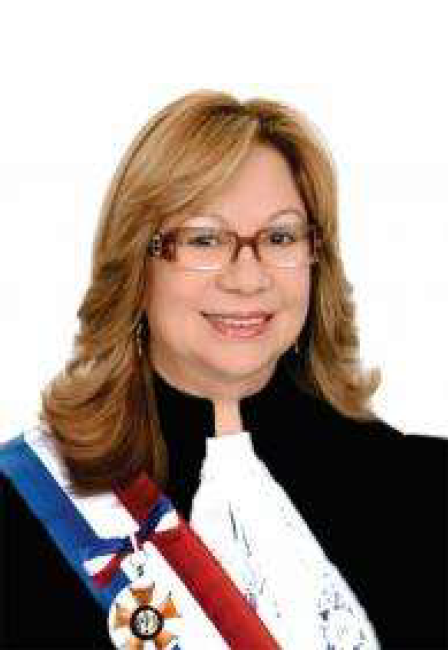 Foto da Presidente Vanda Maria Ferreira Lustosa