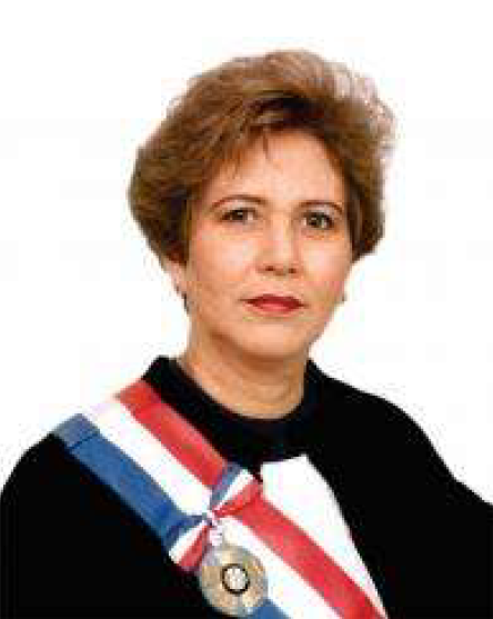 Foto da Presidente Helena Sobral de Albuquerque e Mello