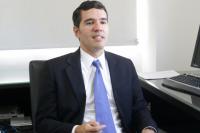  No último dia 14 de novembro, a presidente do Tribunal Regional do Trabalho da 19ª Região (TRT/AL), desembargadora Anne Helena Fischer Inojosa, removeu, a pedido, o juiz titular da 1ª Vara do Trabalho de Maceió, Gustavo Tenório Cavalcante, para ocupar igual cargo na 1ª VT de União dos Palmares. A remoção tem efeitos a partir desta terça-feira (19.11).  A vaga ocupada pelo magistrado é decorrente da remoção, também a pedido, do juiz Luiz Carlos Monteiro Coutinho para a Vara do Trabalho de São Luís do Quitun