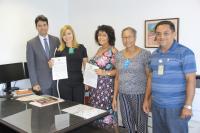 TRT/AL doa materiais para escola estadual e unidade de saúde de município de Maceió