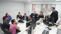 AudIência com intérpretes de libras na 5ª VT de Maceió