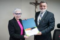 Desembargadora Anne Inojosa recebe pelo TRT/AL o Selo 100% PJE das mãos do ministro Lelio Bentes