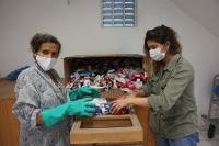 Entrega de remédios vencidos e embalagens para descarte adequado