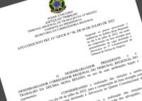 Foto de um papel com brasão do TRT com um texto do ato
