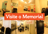 Conjunto de fotos do Momrial Pontes de Miranda. Há peças de seu acervo, a exemplo de mobiliário antigo, documentos históricos, máquina de datilografia e painés com incrições. 