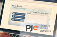 Foto de um notebook com a tela aberta com a imagem do aplicativo PjeCalc em ícones azuis