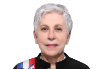há uma magistrada de toga, com cabelos curtos e grisalhos